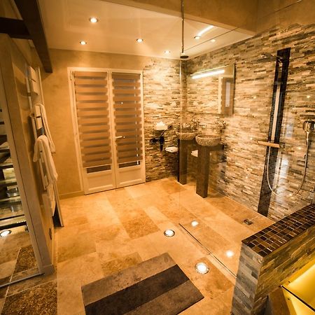 L'Eveil Des Sens Hotel Chateauneuf-le-Rouge Luaran gambar