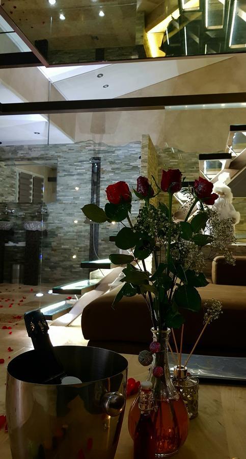 L'Eveil Des Sens Hotel Chateauneuf-le-Rouge Luaran gambar