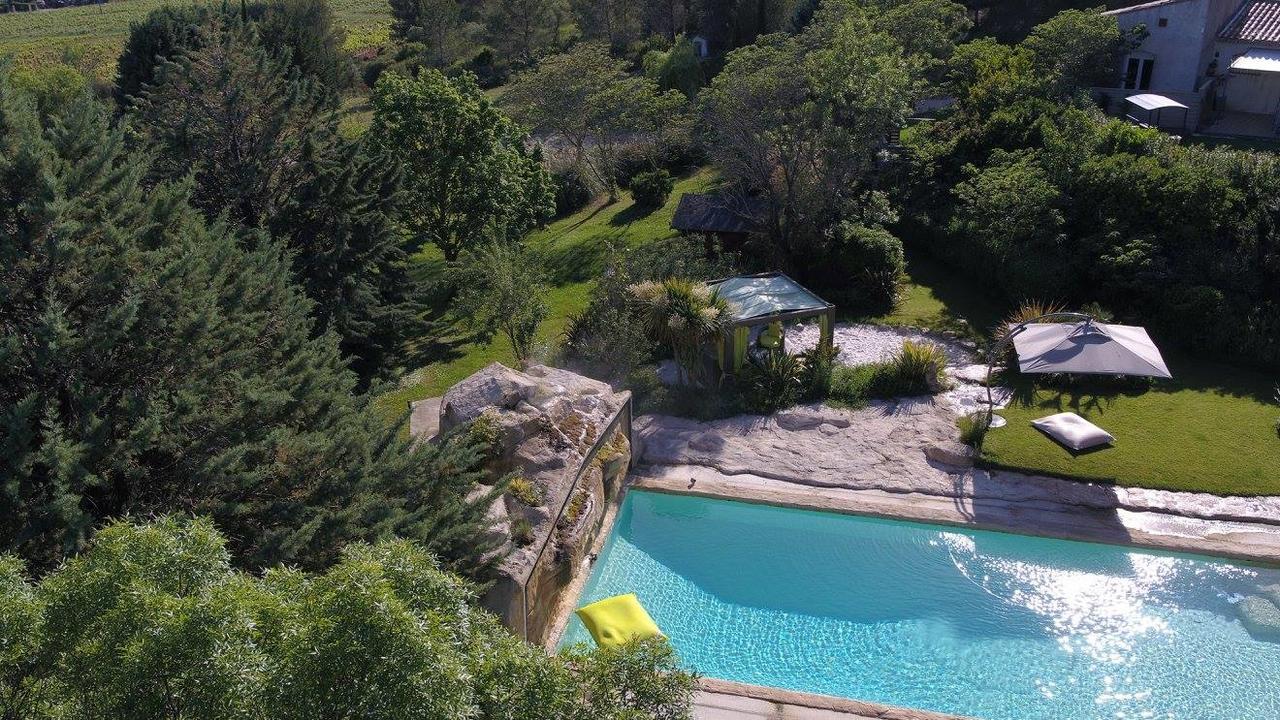 L'Eveil Des Sens Hotel Chateauneuf-le-Rouge Luaran gambar